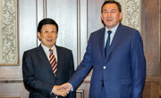 赵克志分别会见出席上合组织成员国安全会议秘书会议的部分代表团团长