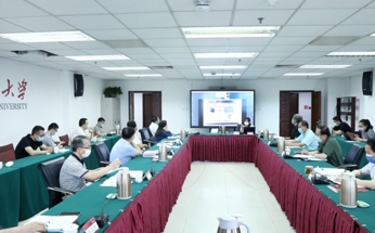 北大召开党委理论中心组学习会 专题学习科技创新前沿问题